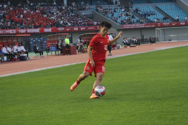 bob半岛体育-【深度观察】从帅惟浩与邝兆镭看青少年球员留洋